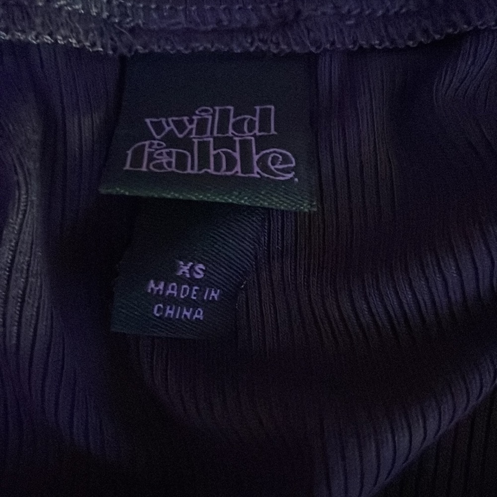 Eight dollars - Picture 3 of 3